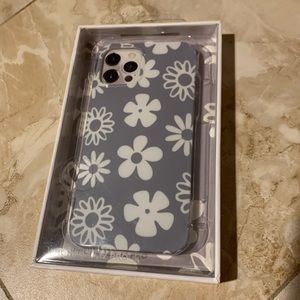 NWT Urban Outfitters phone case iPhone 12 12pro grey white flowers